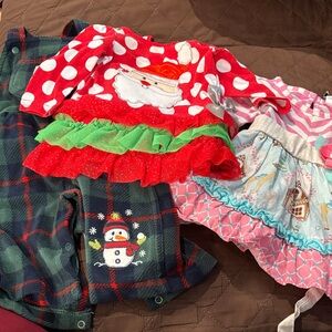 Festive Baby Outfits with Santa and Snowman size 3-6m